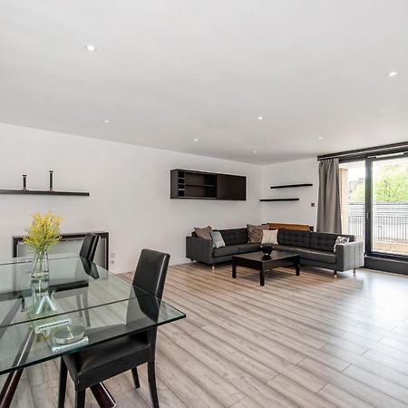 Large And Central 2 Bed Λονδίνο Εξωτερικό φωτογραφία